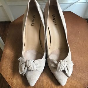 Vaneli bow tie pumps